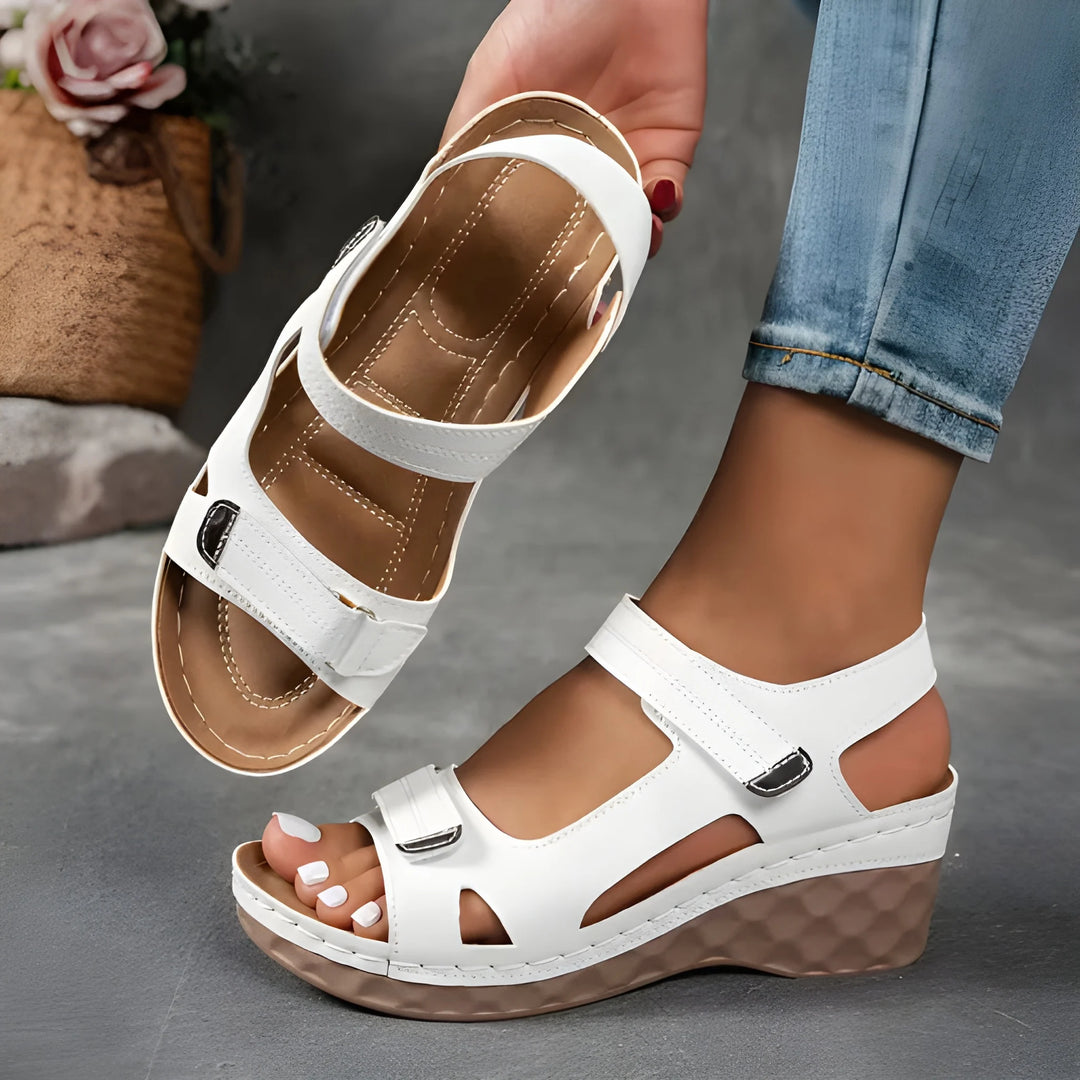 Women's Comfortable Platform Sandals with Non Slip and Cushioned Sole