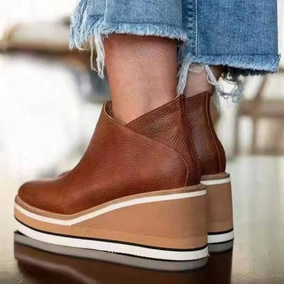 Roswitha - Elegant Waterproof Boots