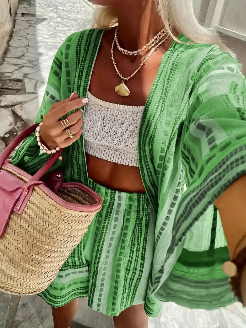 Layla™ - Elegant Top and Shorts Set