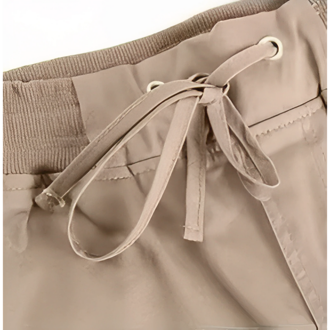 Women's Cargo Bermuda Shorts with Elastic Waist and Side Pockets