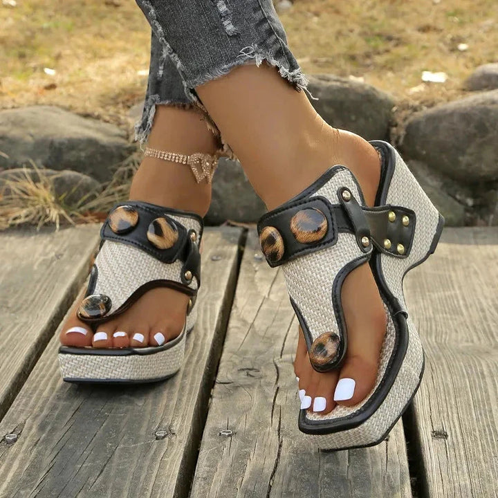 Women's Casual Open Toe Sandals with Non Slip Sole and Cushioned Insole