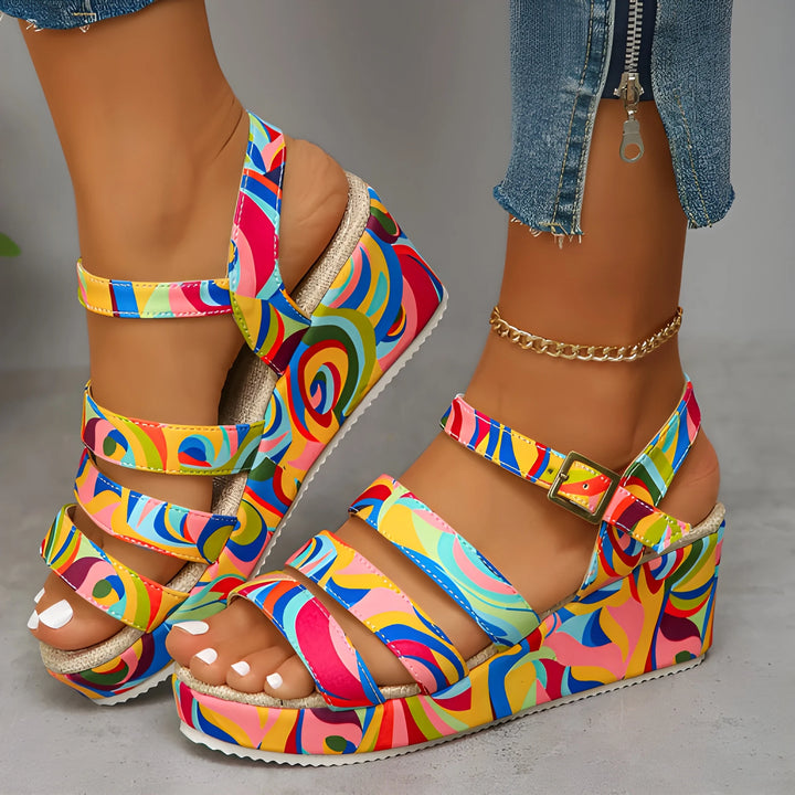 Women's Comfortable Platform Sandals with Non Slip Strappy and Cushioned Sole